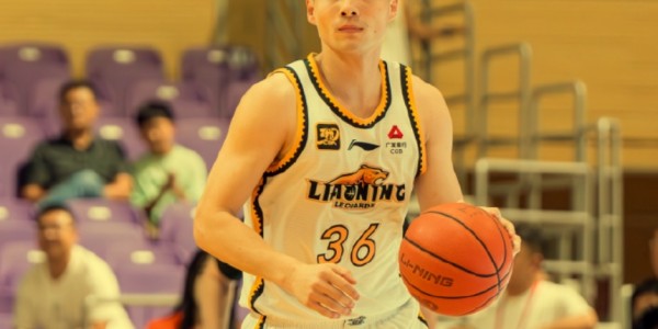 乐鱼体育下载-辽篮21点26官宣3连胜！付豪成功守护蛋糕，鄢手骐吴昌泽证明自己