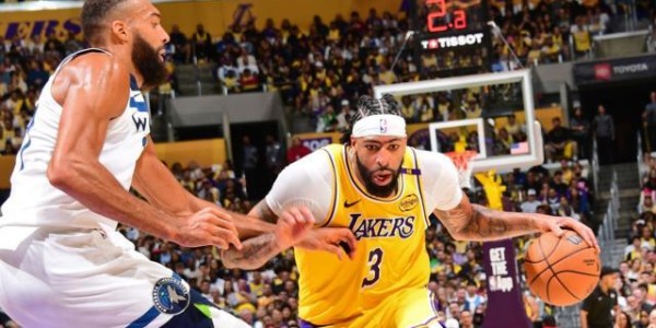 乐鱼体育官网网页版-完爆3大内线！浓眉统治内线抢戏，雷迪克：现象级