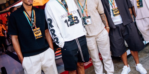 乐鱼vip注册-🏎F1西班牙站正赛：皮亚斯特里夺冠，维斯塔潘被罚跌至第十