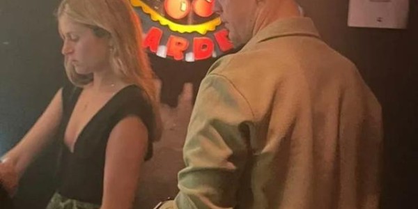 乐鱼vip注册-德甲没结束就去度假狂欢，拜仁难逃被骂